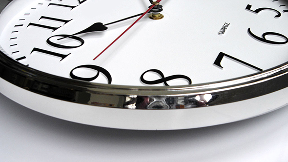 นาฬิกาขอบสีเงินเงา นาฬิกาแขวนคุณภาพ นาฬิกาแขวนที่ระลึก โรงงานนาฬิกาแขวน